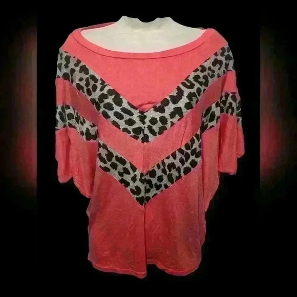 shop wanna b Tops - Shop wanna b pink and cheetah print medium shirt